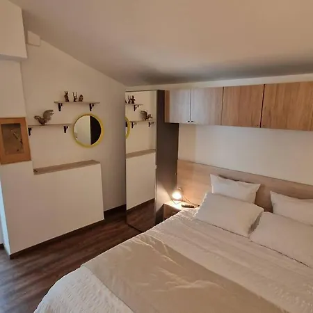 L'hirondelle Apartmán *