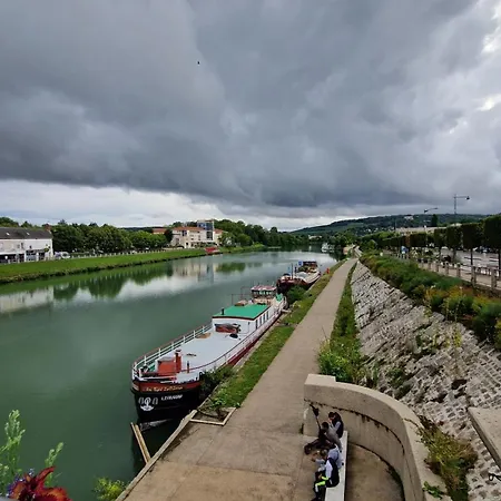 L'hirondelle * Château-Thierry
