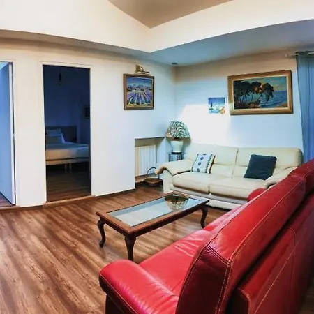 Apartment L'hirondelle *